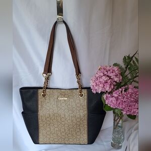 Calvin Klein  Purse 👜